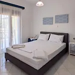 Melina * Nikiti (Sithonia)